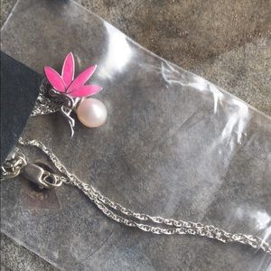 Vantel Pearls necklace